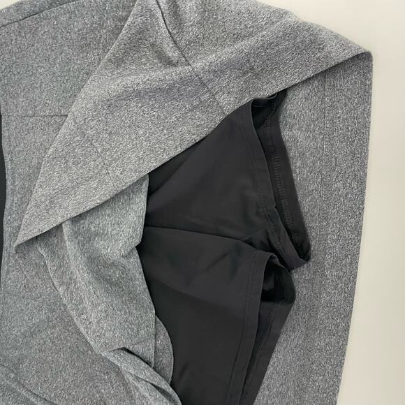 Pgatour Athletic Gray Mini Skort Size Medium - Picture 4 of 5